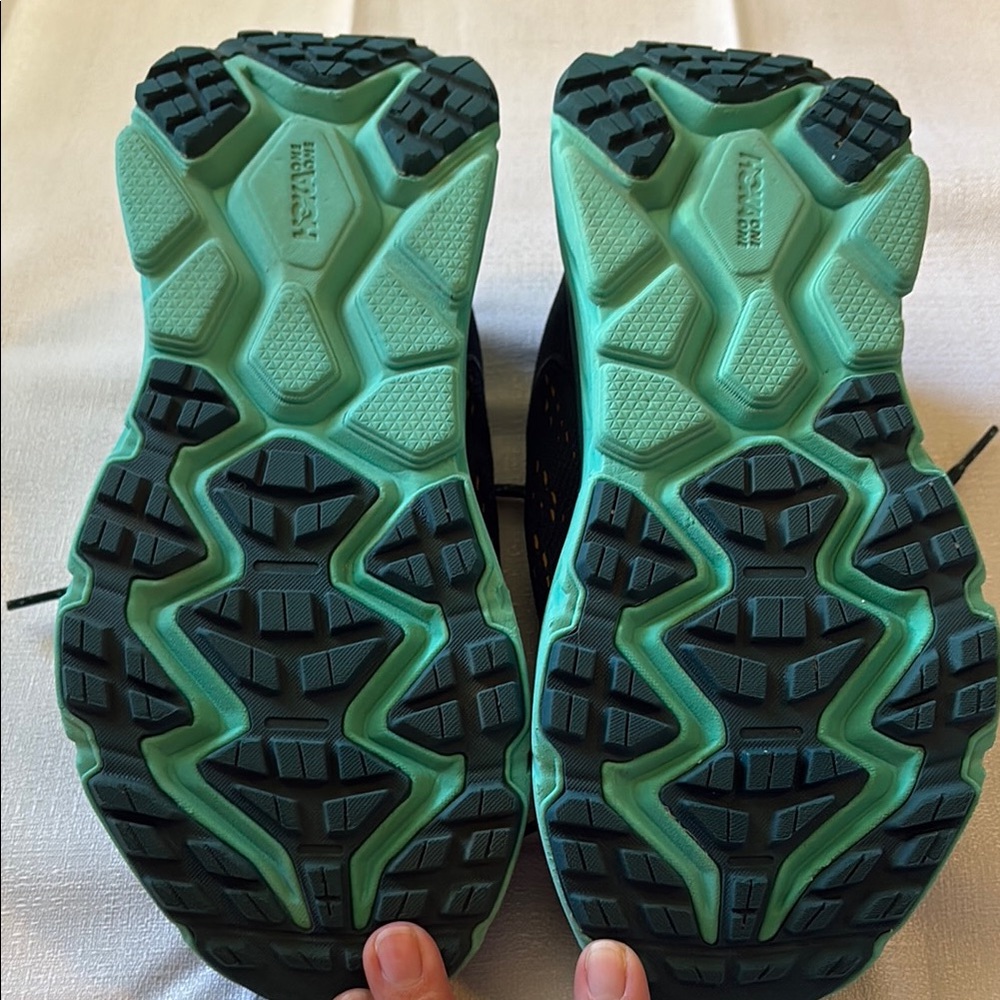 Hoka Challenger ATR6 - Teal and Yellow - Picture 3 of 6
